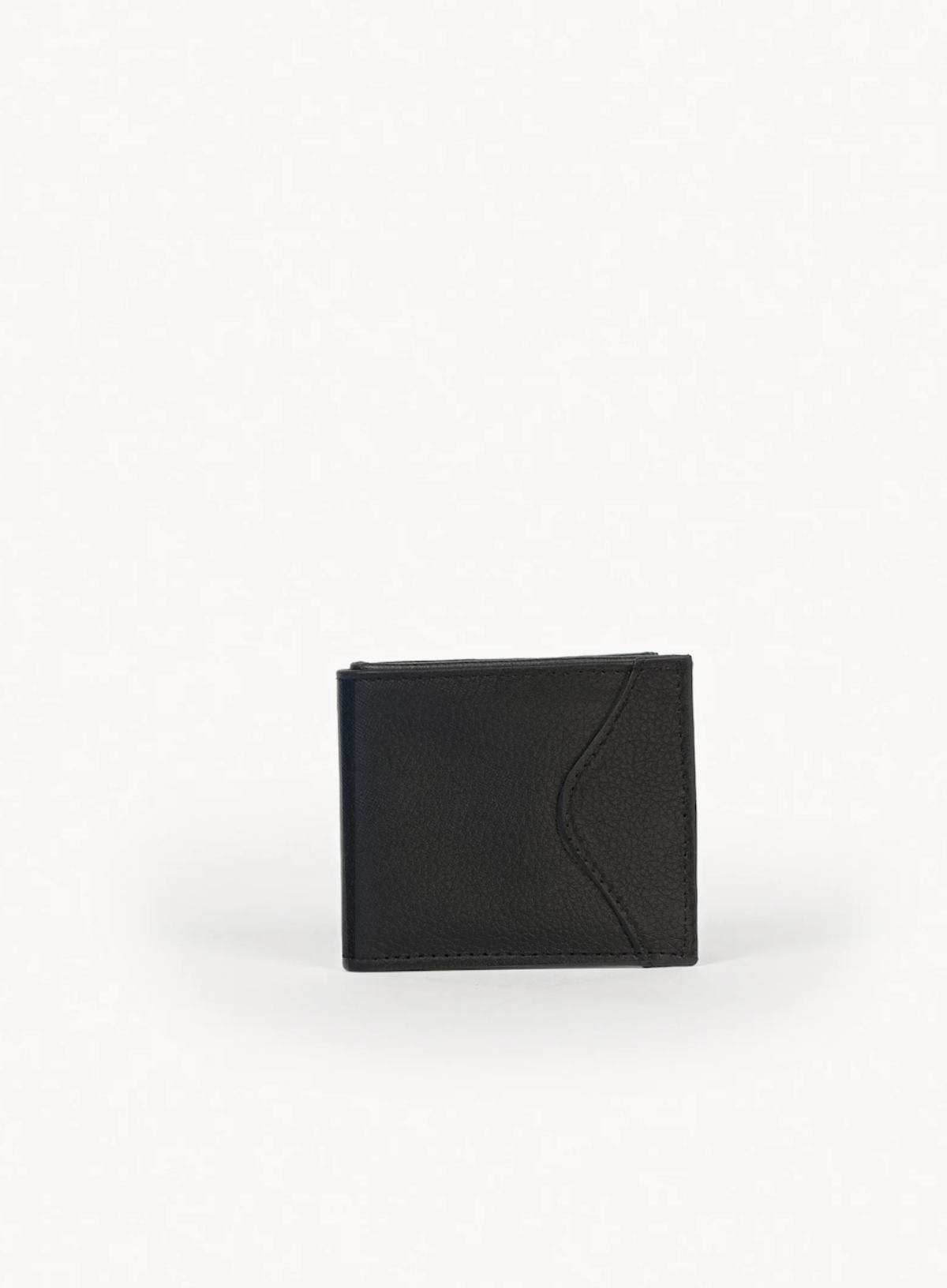 front view of deux mains wallet.